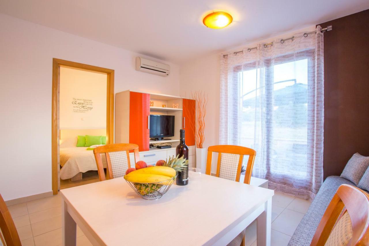 Apartman Irena Pula Exteriör bild